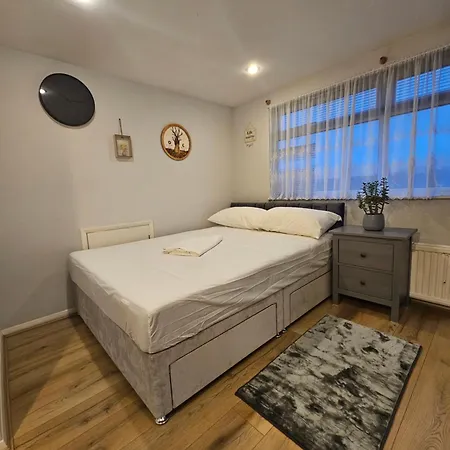 Ensuite Room Family Home
